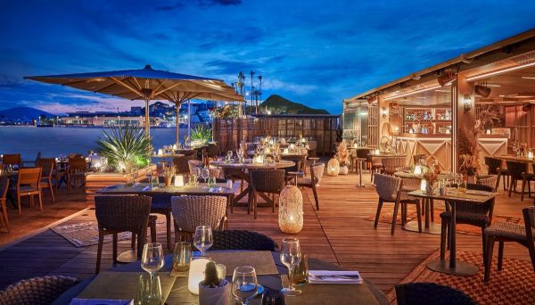Restaurants avec terrasse : profitez du soleil avec style !